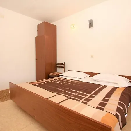 Apartament Fiora *