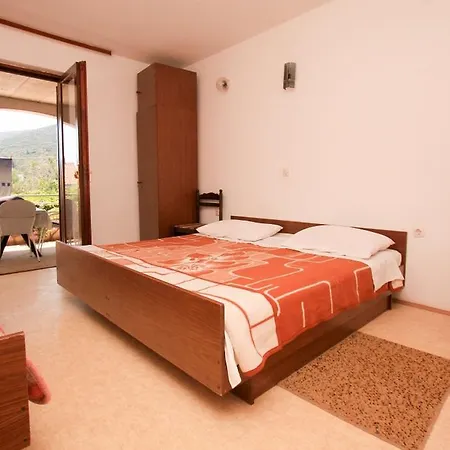 Apartament Fiora *