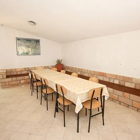 Fiora Apartament