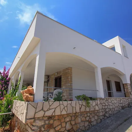 Fiora Apartament